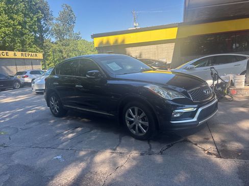Used 2017 INFINITI QX50 AWD image 2