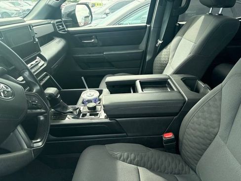 Used 2025 Toyota Tundra SR5 w/ SR5 Convenience Package AWD/4WD image 10