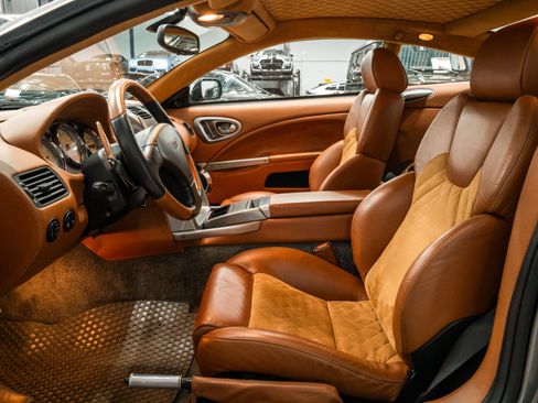 Used 2003 Aston Martin Vanquish RWD image 31
