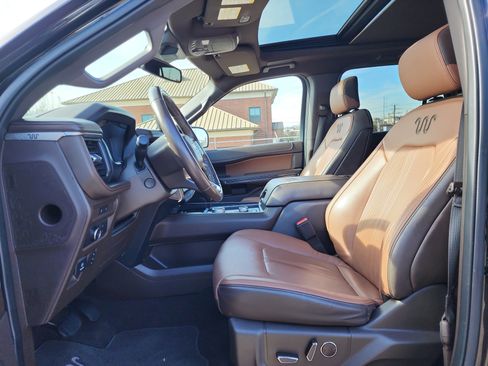 Used 2022 Ford Expedition Max King Ranch image 10