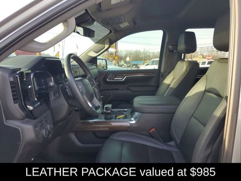 Used 2023 Chevrolet Silverado 1500 RST w/ Convenience Package II image 6