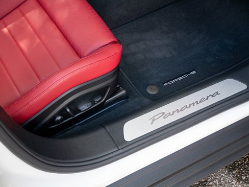 New 2025 Porsche Panamera image 31