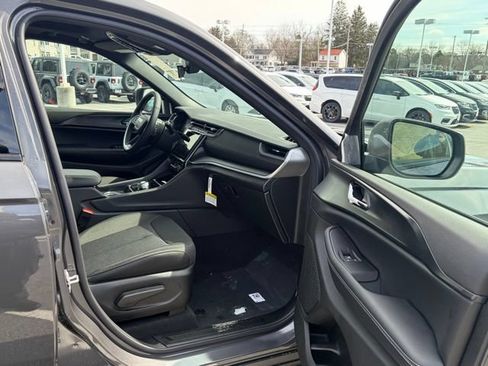 New 2026 Jeep Grand Cherokee Laredo X AWD/4WD image 26
