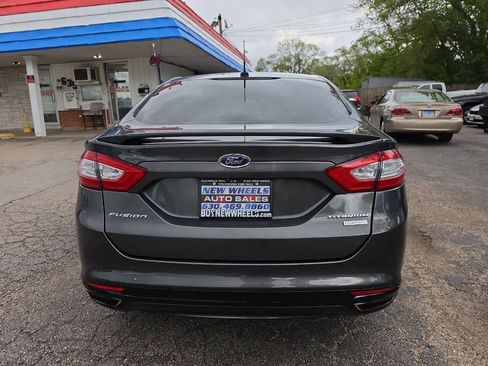Used 2015 Ford Fusion Titanium FWD image 18