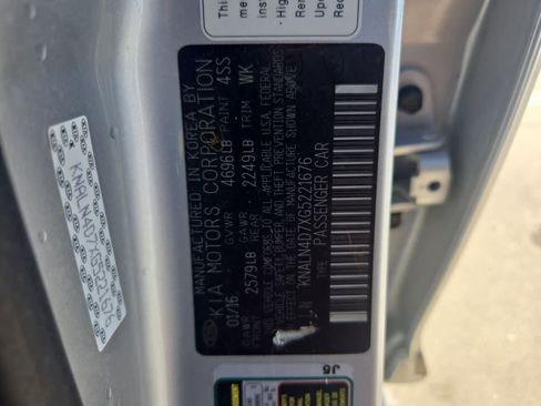 Used 2016 Kia Cadenza Premium w/ Luxury Plus Package image 37