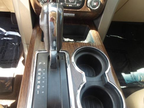 Used 2014 Ford F150 Lariat w/ Equipment Group 501A Mid AWD/4WD image 26