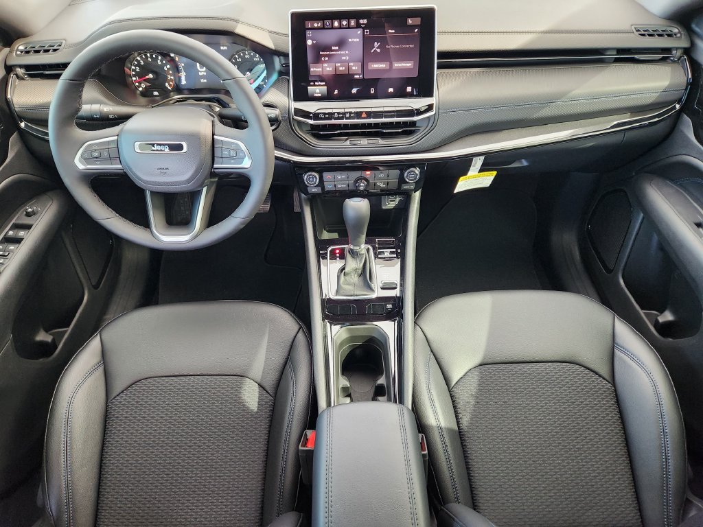 New 2026 Jeep Compass Latitude AWD/4WD image 18