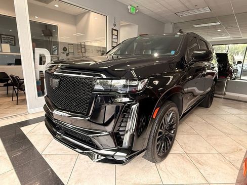 Used 2023 Cadillac Escalade V image 7