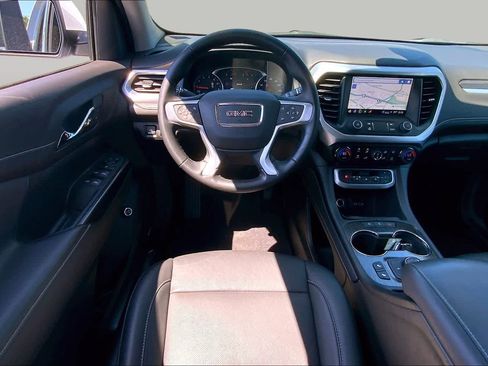 Used 2023 GMC Acadia SLT AWD/4WD image 6