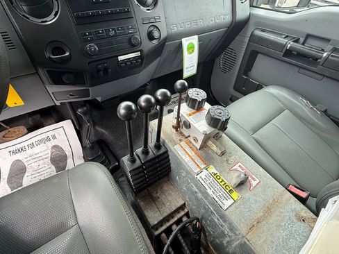 Used 2011 Ford F550 w/ Payload Upgrade Pkg image 20