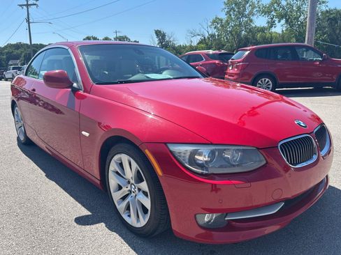 Used 2013 BMW 328i Convertible RWD image 3