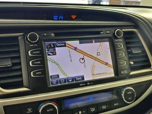 Used 2015 Toyota Highlander XLE AWD/4WD image 34