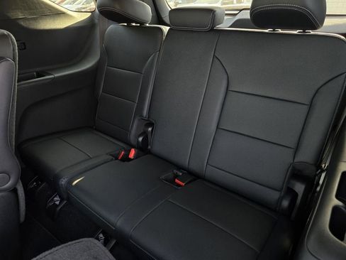New 2026 Chevrolet Traverse LT w/ Driver Confidence Package FWD image 22
