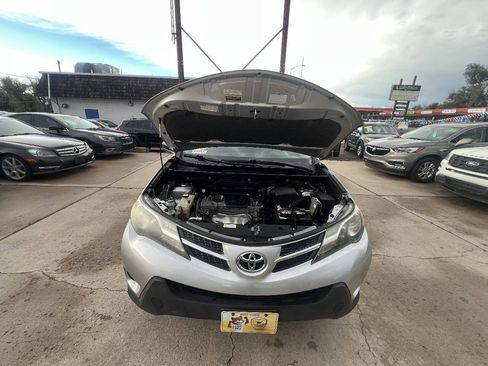 Used 2015 Toyota RAV4 LE AWD/4WD image 19
