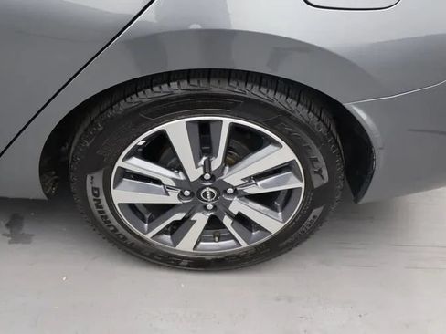 Used 2023 Nissan Versa SV FWD image 31