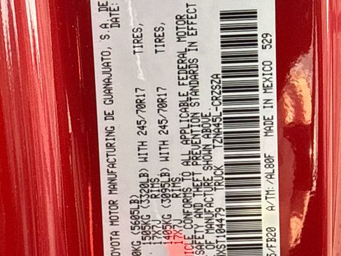 Used 2025 Toyota Tacoma SR5 image 27