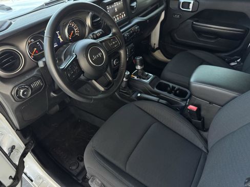 Used 2020 Jeep Wrangler Unlimited Sport S image 15