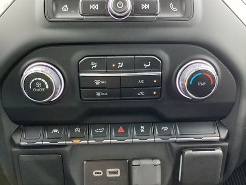 Used 2025 Chevrolet Silverado 1500 Custom w/ LPO, Dark Essentials Package RWD image 19