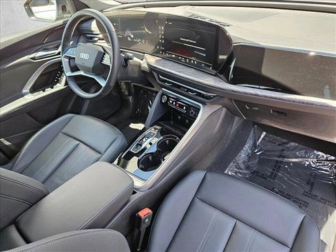 Certified 2025 Audi Q5 Premium w/ Convenience Package AWD/4WD image 28