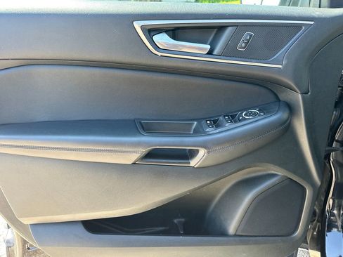 Used 2022 Ford Edge SEL w/ Convenience Package image 13