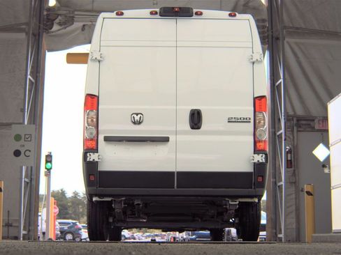 Used 2025 RAM ProMaster 2500 w/ Premium Convenience Group image 2