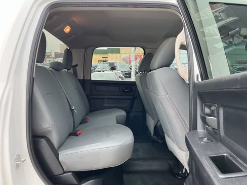 Used 2018 RAM 2500 Tradesman w/ Chrome Appearance Group AWD/4WD image 28