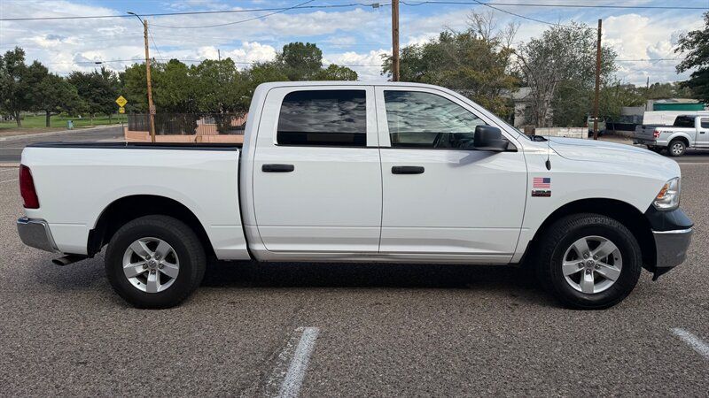 Used 2018 RAM 1500 4x4 Crew Cab w/ Chrome Appearance Group image 9