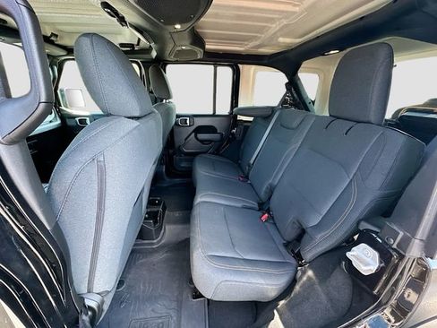Used 2024 Jeep Wrangler Willys image 22