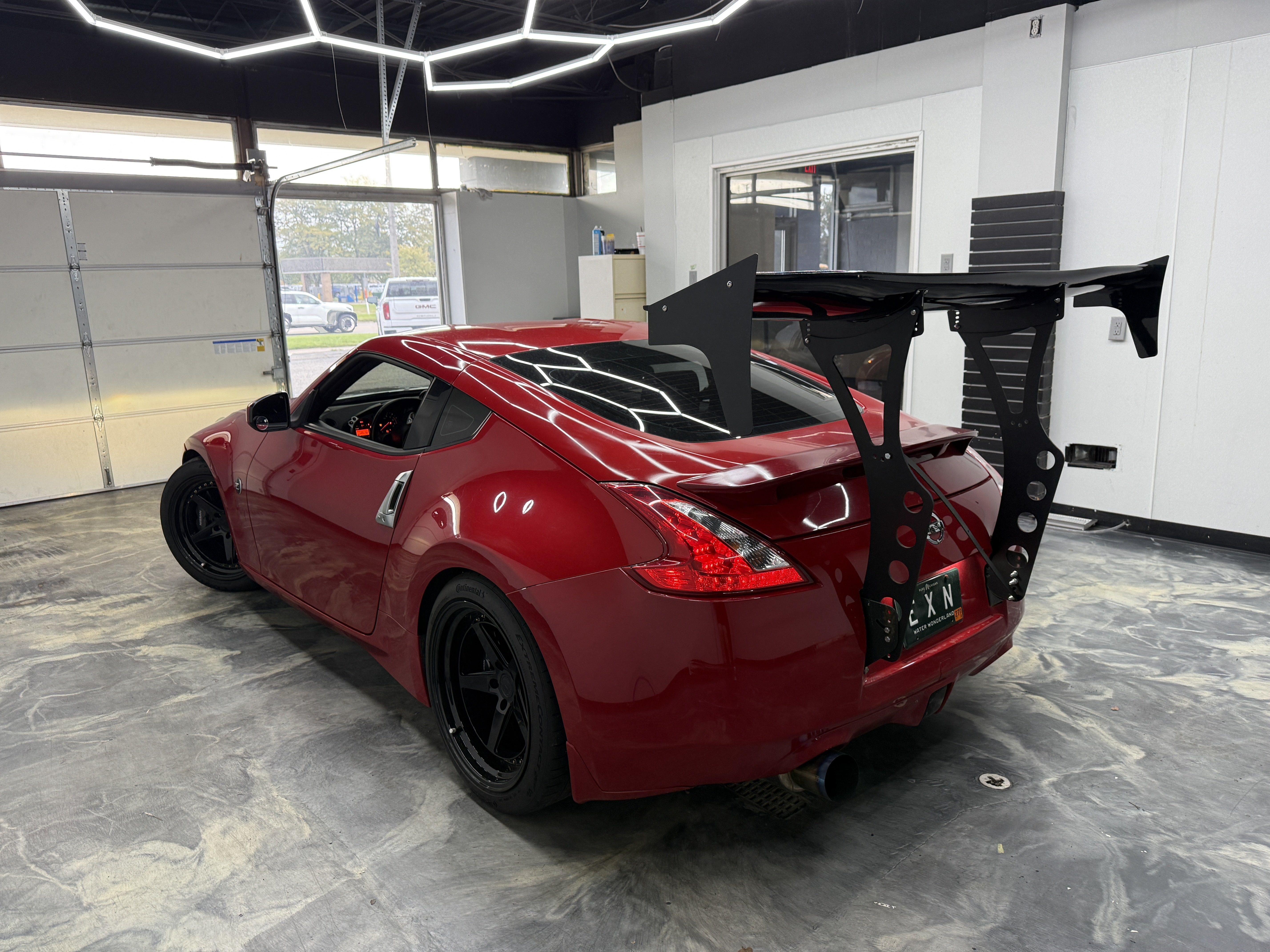 Used 2011 Nissan 370Z Coupe w/ Sport Pkg RWD image 3