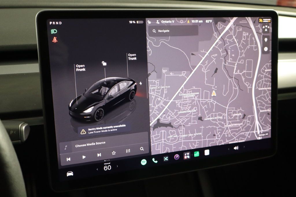 Used 2022 Tesla Model 3 Performance AWD/4WD image 41