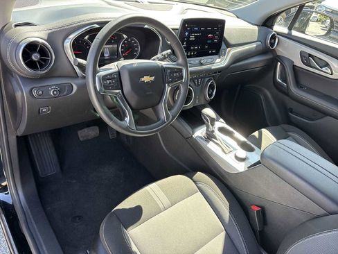 Used 2025 Chevrolet Blazer LT FWD image 10