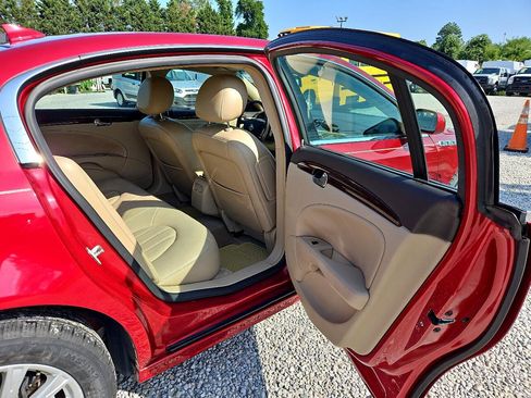 Used 2011 Buick Lucerne CXL w/ Driver Confidence Package image 23