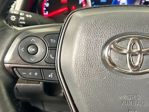 Used 2024 Toyota Camry XSE FWD image 12