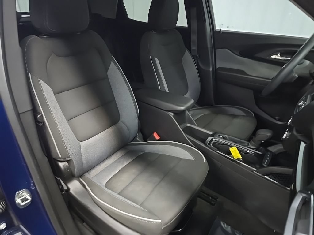 Used 2023 Chevrolet TrailBlazer LT AWD/4WD image 14