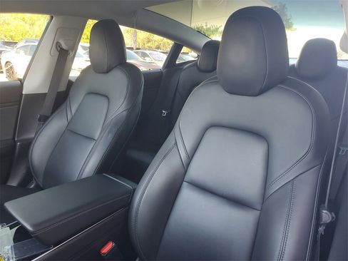 Used 2020 Tesla Model 3 Long Range image 12