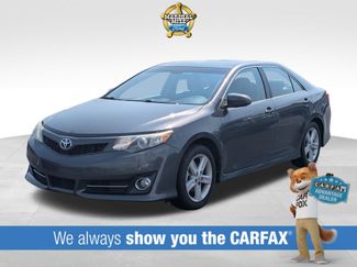 Used 2014 Toyota Camry L image 1