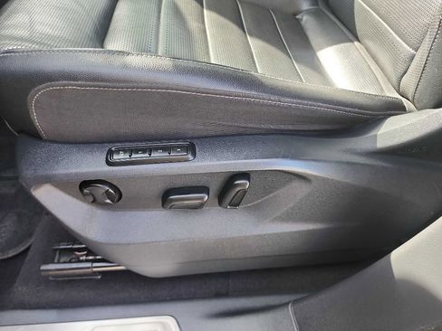 Used 2020 Volkswagen Atlas SEL R-Line image 16