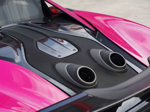 Used 2019 McLaren 600LT RWD image 7