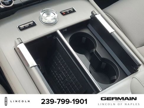 New 2026 Lincoln Navigator L Reserve AWD/4WD image 31