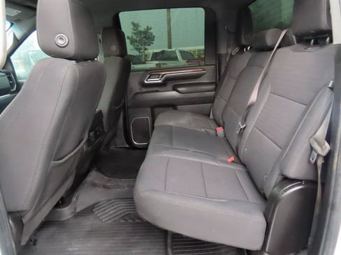 Used 2024 Chevrolet Silverado 2500 LT AWD/4WD image 38