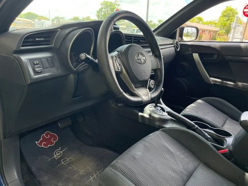 Used 2012 Scion tC FWD image 20