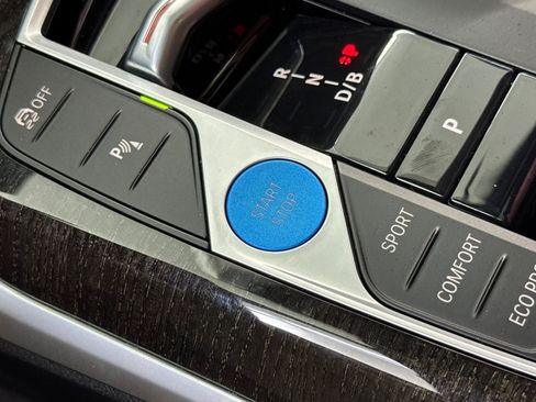 Used 2023 BMW i4 eDrive40 w/ Premium Package RWD image 17