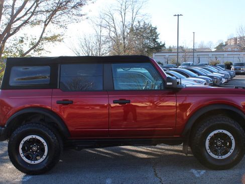 Used 2021 Ford Bronco Badlands image 6