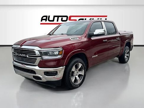 Used 2019 RAM 1500 Laramie AWD/4WD image 3