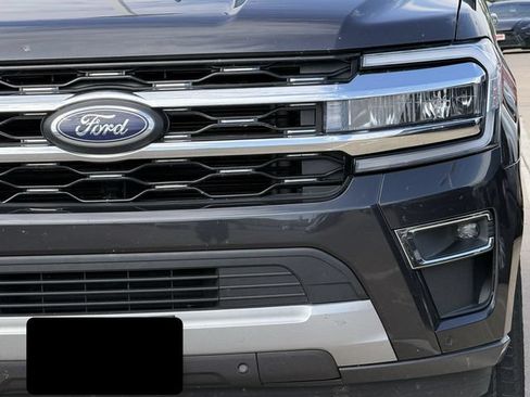 Used 2024 Ford Expedition Max Limited RWD image 9