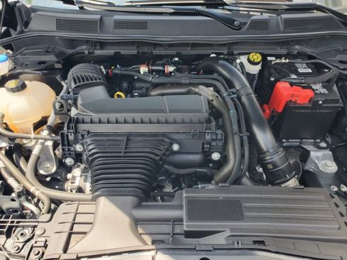 Used 2024 Lincoln Corsair FWD w/ Equipment Group 101A image 33