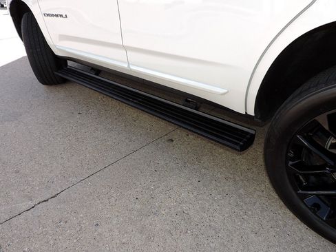 Certified 2024 GMC Yukon Denali Ultimate AWD/4WD image 24
