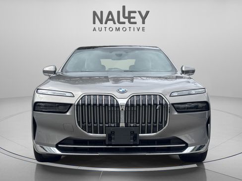 Certified 2024 BMW i7 xDrive60 image 7