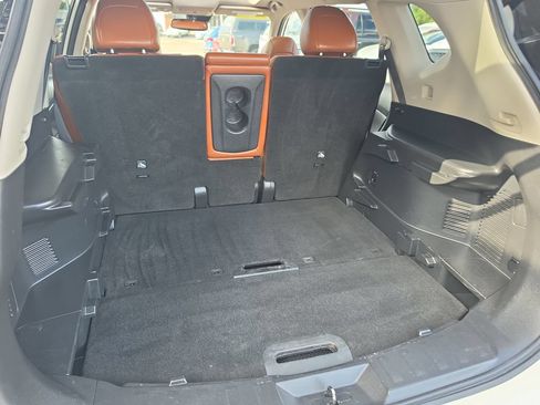 Used 2018 Nissan Rogue SL w/ Premium Package AWD/4WD image 22
