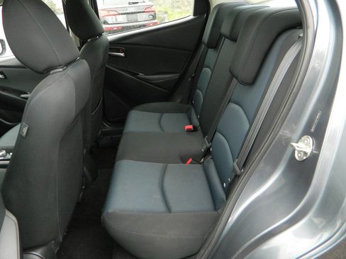 Used 2017 Toyota Yaris iA image 14